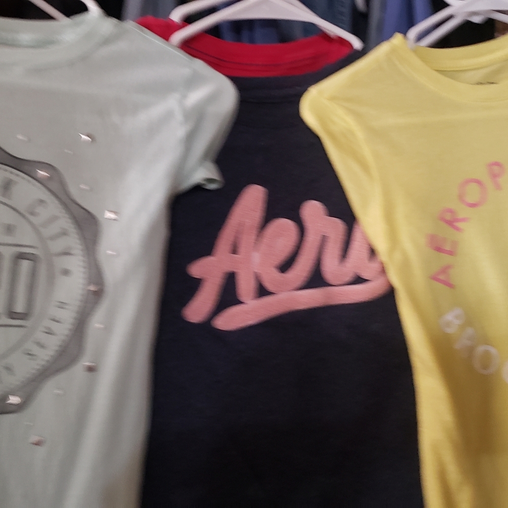 11 Aerpostale shirts - xs